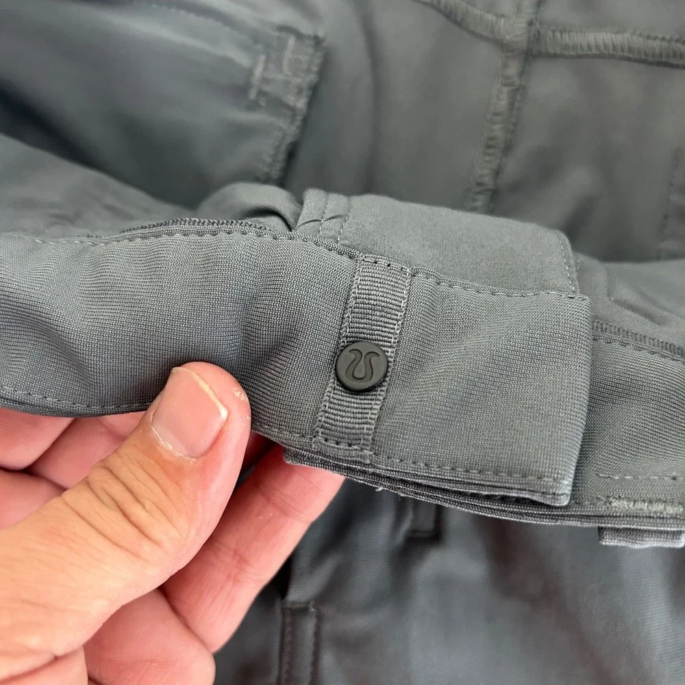 Lululemon Commission Pants Mens 30x30 Gray Technical Slim Fit Chino LM5335S